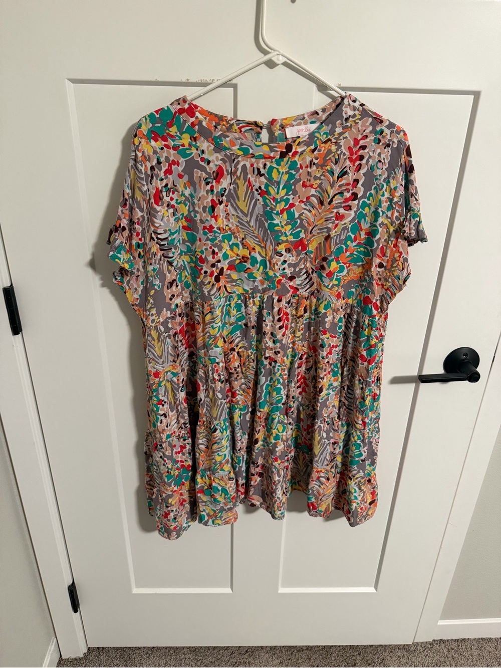 Relaxed Floral-Print Tunic Top in Taupe with Multicolor Accents